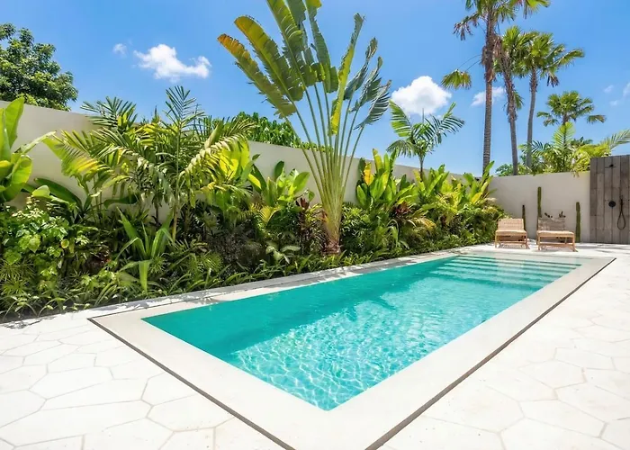 Villa The Dreamland By The Young Uluwatu (Bali)
